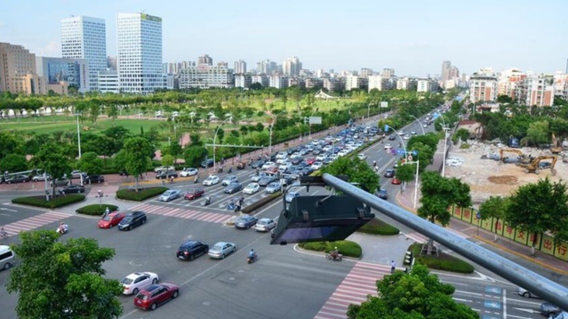 佛山這些與廣州封控區(qū)域接壤的道路，實施封閉！